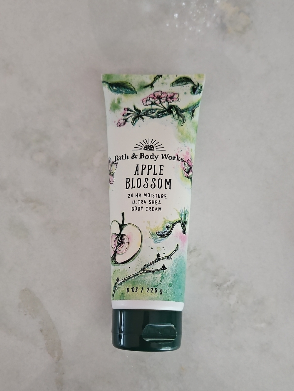 1 Bath & Body Works Body Cream (Choose Scent) - Picture 4 of 5